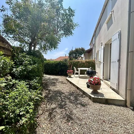 Vakantiehuis Maison Avec Jardinet Proche Port, 4 Couchages, - Fr-1-246a-354 *
