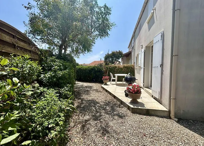 Casa de Férias Maison proche plage à La Cotinière avec jardin et parking - FR-1-246A-354 *